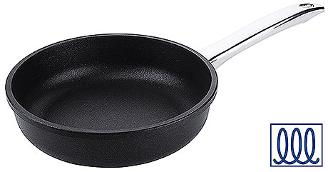 5575/200 Frying Pan, medium