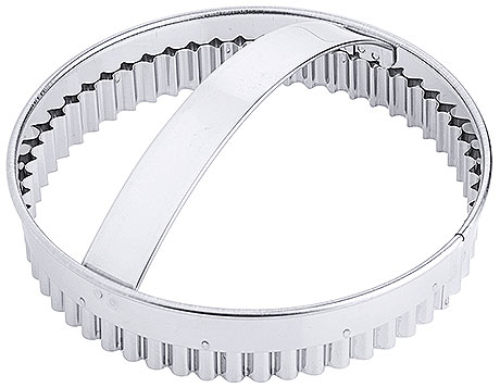 Serrated Cookie cutter with handle